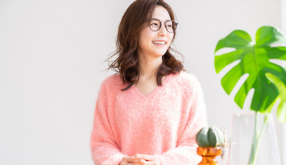 asian mother who is financially independent 