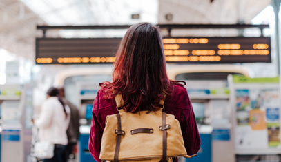 woman arriving in canada as a newcomer
