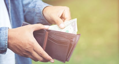 How to Be Thrifty When Spending